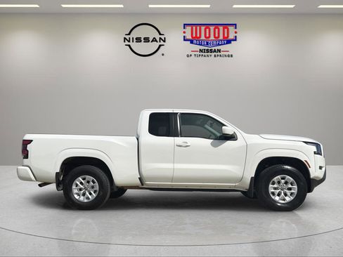Certified 2024 Nissan Frontier SV w/ Technology Package image 2