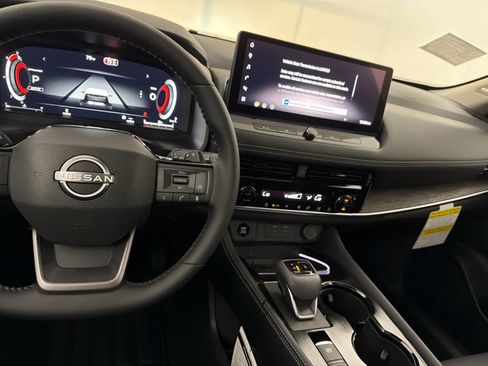New 2026 Nissan Rogue Platinum AWD/4WD image 18