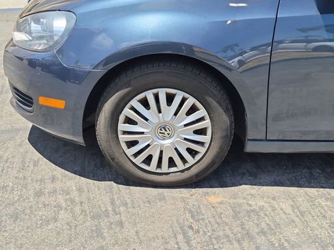 Used 2012 Volkswagen Golf 2-Door FWD image 14