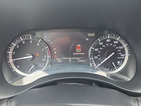 Used 2022 Toyota Highlander XLE AWD/4WD image 15