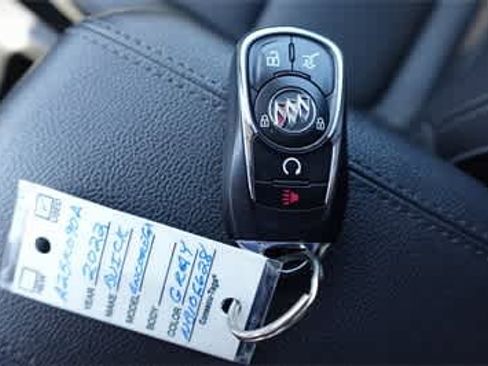 Used 2022 Buick Encore GX Essence w/ Experience Buick Package image 34