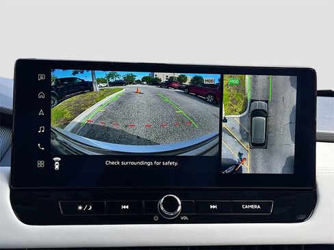 New 2025 Mitsubishi Outlander SE image 14