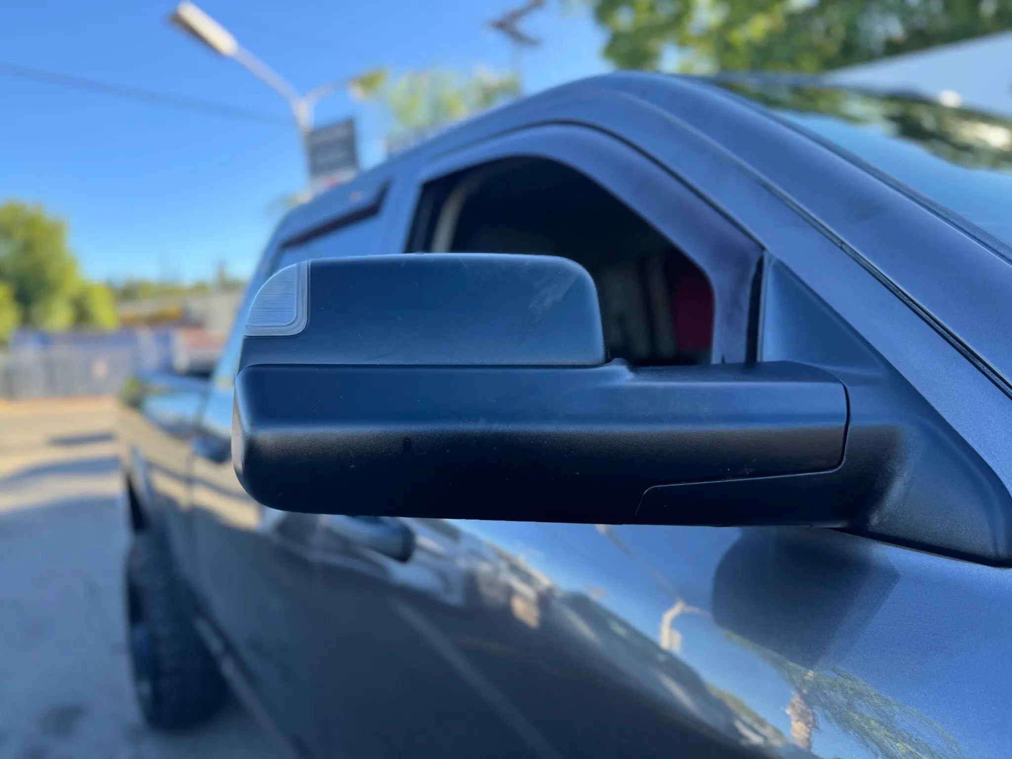 Used 2018 RAM 2500 Tradesman w/ Chrome Appearance Group AWD/4WD image 3