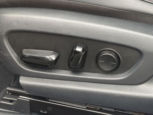 Used 2022 Lexus ES 300h F Sport w/ Accessory Package 2 FWD image 16