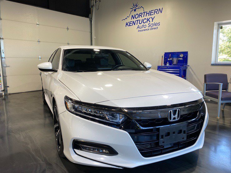Used 2020 Honda Accord Sport image 2