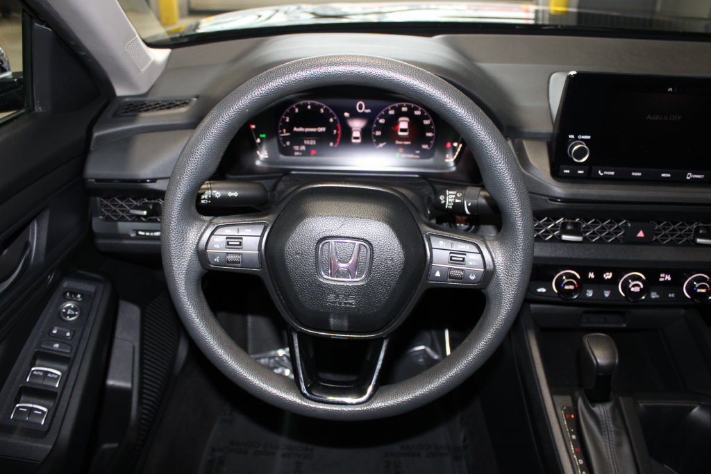 Used 2023 Honda Accord EX image 11