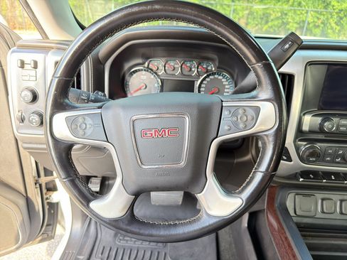Used 2017 GMC Sierra 1500 SLT w/ SLT Premium Package AWD/4WD image 12