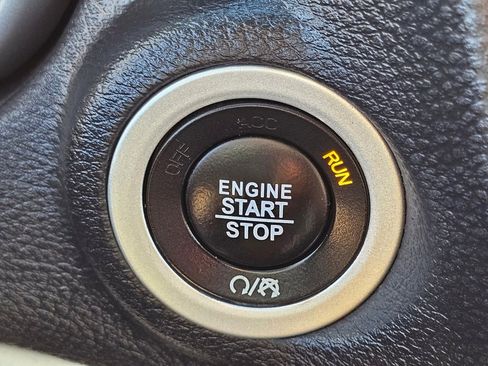 Used 2017 Dodge Journey SE w/ Popular Equipment Group image 7