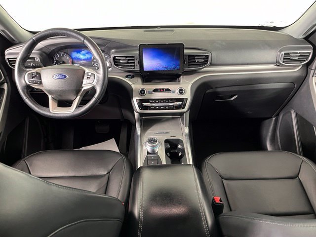 Used 2022 Ford Explorer XLT w/ Equipment Group 202A AWD/4WD image 36