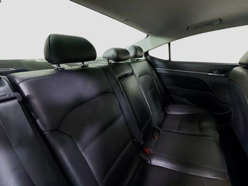 Used 2017 Hyundai Elantra Limited w/ Limited Tech Package 04 FWD image 24