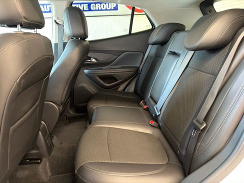 Used 2021 Buick Encore Preferred FWD image 20