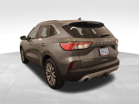 Used 2022 Ford Escape Titanium w/ Class II Trailer Tow Package AWD/4WD image 4