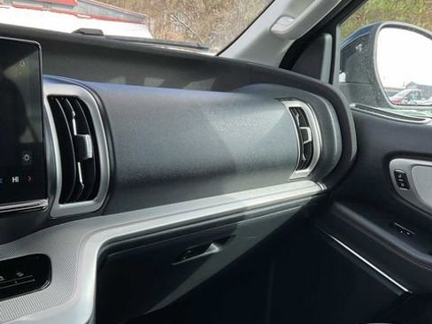 Used 2025 Ford Expedition Max Active AWD/4WD image 33