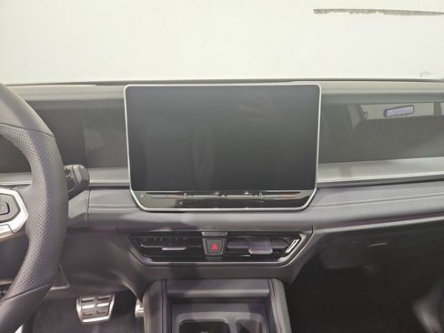 New 2026 Volkswagen Tiguan SE R-Line image 18