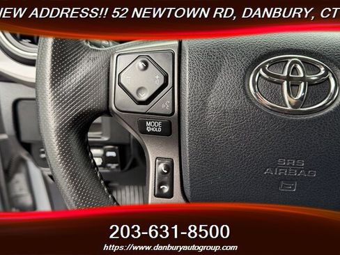Used 2017 Toyota Tacoma TRD Sport w/ Tow Package (A/T) AWD/4WD image 20