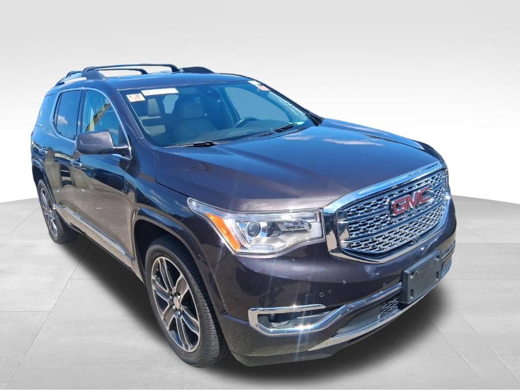Used 2018 GMC Acadia Denali w/ Technology Package FWD image 3