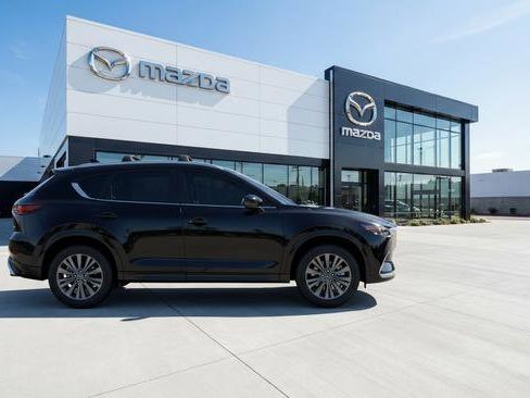 New 2025 MAZDA CX-5 Signature image 5