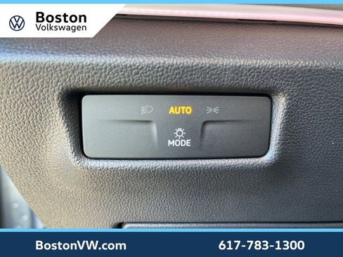 New 2026 Volkswagen Tiguan SE image 19