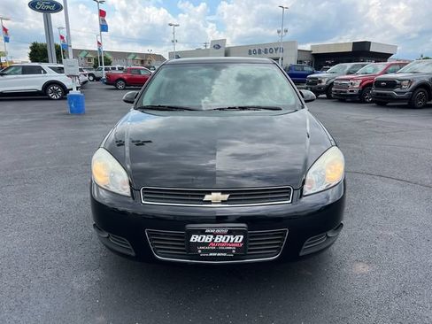 Used 2011 Chevrolet Impala LT FWD image 2
