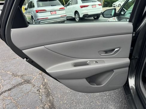 Used 2026 Hyundai Elantra Sport FWD image 18