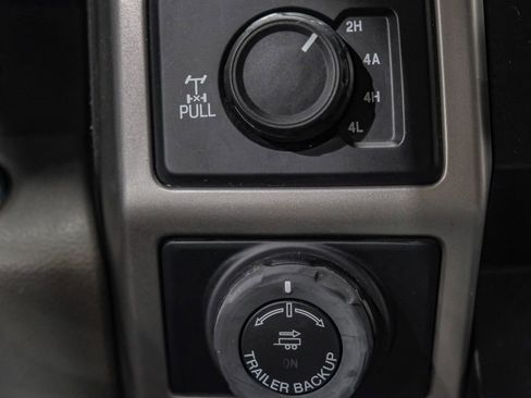 Used 2018 Ford F150 Lariat image 28