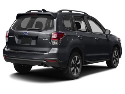 Used 2018 Subaru Forester 2.5i Limited image 2