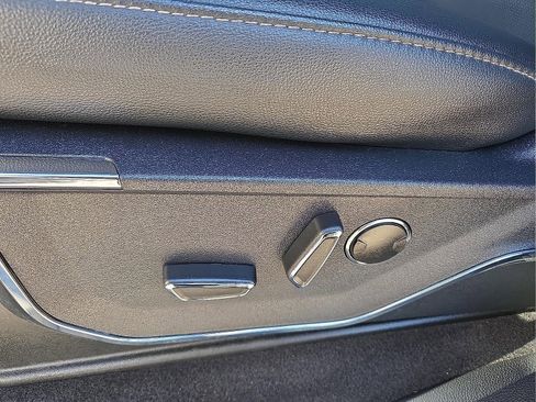 Used 2023 Ford F150 Lariat w/ Equipment Group 502A High image 14