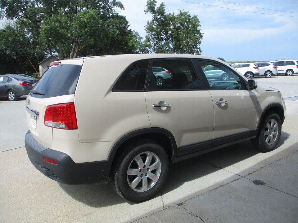 Used 2012 Kia Sorento FWD w/ Third Row Pkg image 15