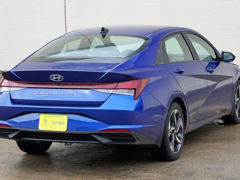 Used 2023 Hyundai Elantra SEL w/ Convenience Package FWD image 48