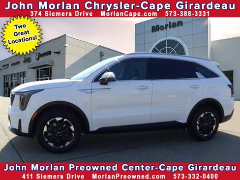 Used 2024 Kia Sorento S image 1