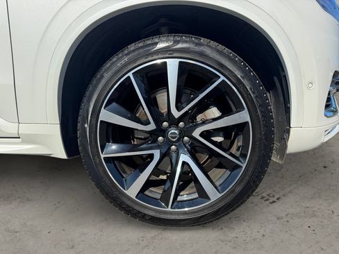 Certified 2024 Volvo XC90 B5 Plus w/ Protection Package Premier AWD/4WD image 9