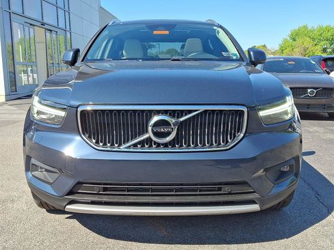 Used 2021 Volvo XC40 T5 Momentum w/ Premium Package AWD/4WD image 2