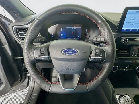 Used 2025 Ford Escape ST-Line image 11