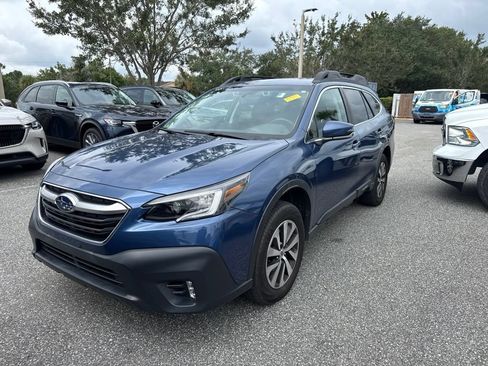 Used 2020 Subaru Outback Premium AWD/4WD image 2