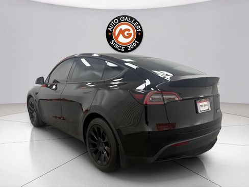 Used 2023 Tesla Model Y Long Range AWD/4WD image 7
