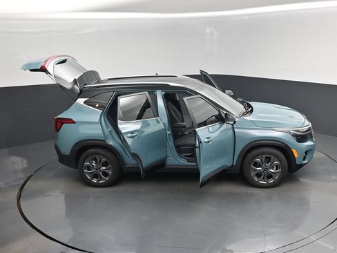 Certified 2024 Kia Seltos S FWD image 18