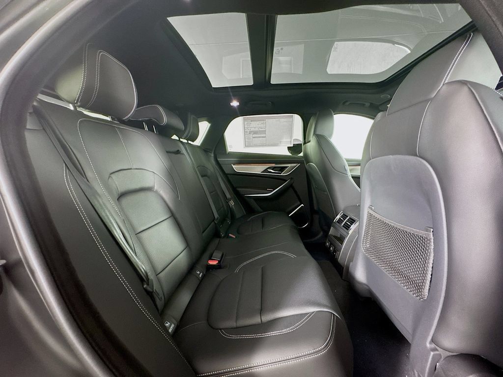 New 2026 Jaguar F-PACE R-Dynamic S AWD/4WD image 27