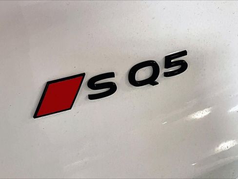 New 2025 Audi SQ5 Premium Plus image 7