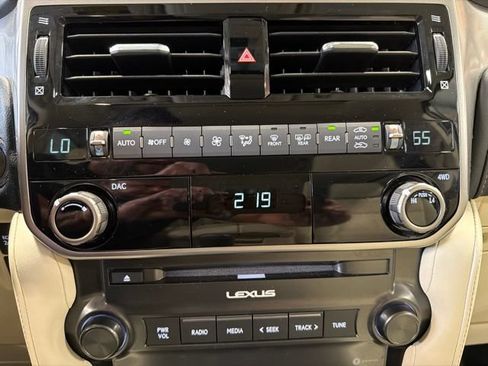 Used 2023 Lexus GX 460 Premium w/ Premium Package AWD/4WD image 21