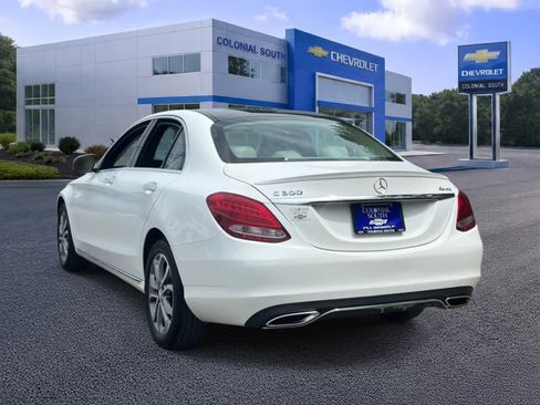 Used 2016 Mercedes-Benz C 300 4MATIC Sedan image 4