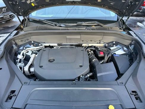 Certified 2025 Volvo XC90 B6 Core image 13