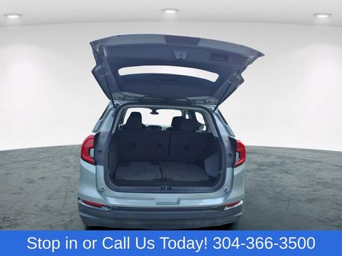 Used 2023 GMC Terrain SLE w/ Elevation Edition AWD/4WD image 14