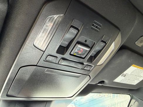 Used 2023 Toyota Highlander XSE FWD image 20