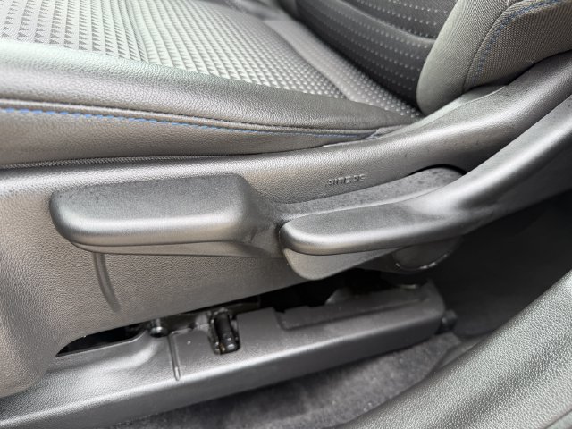 Used 2025 Chevrolet Trax LT w/ LT Convenience Package FWD image 25