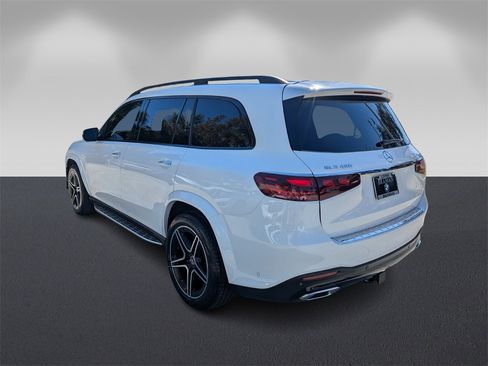 Used 2024 Mercedes-Benz GLS 450 4MATIC image 6
