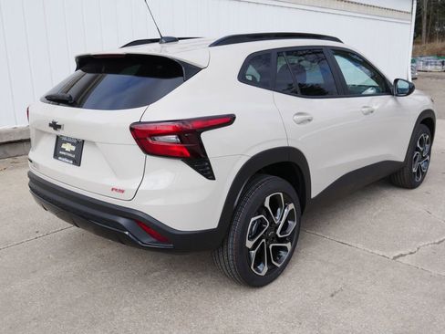 New 2026 Chevrolet Trax RS w/ Driver Confidence Package FWD image 7