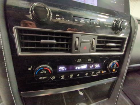 Used 2024 INFINITI QX80 Luxe w/ Cargo Package image 16