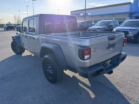 Used 2020 Jeep Gladiator Sport w/ Trailer Tow Package image 6