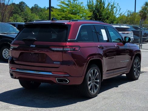 Used 2024 Jeep Grand Cherokee Overland w/ Trailer Tow Package AWD/4WD image 4