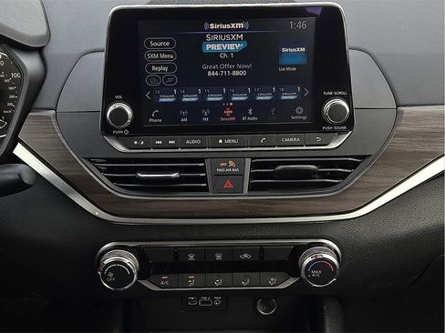 Used 2024 Nissan Altima 2.5 SV image 11